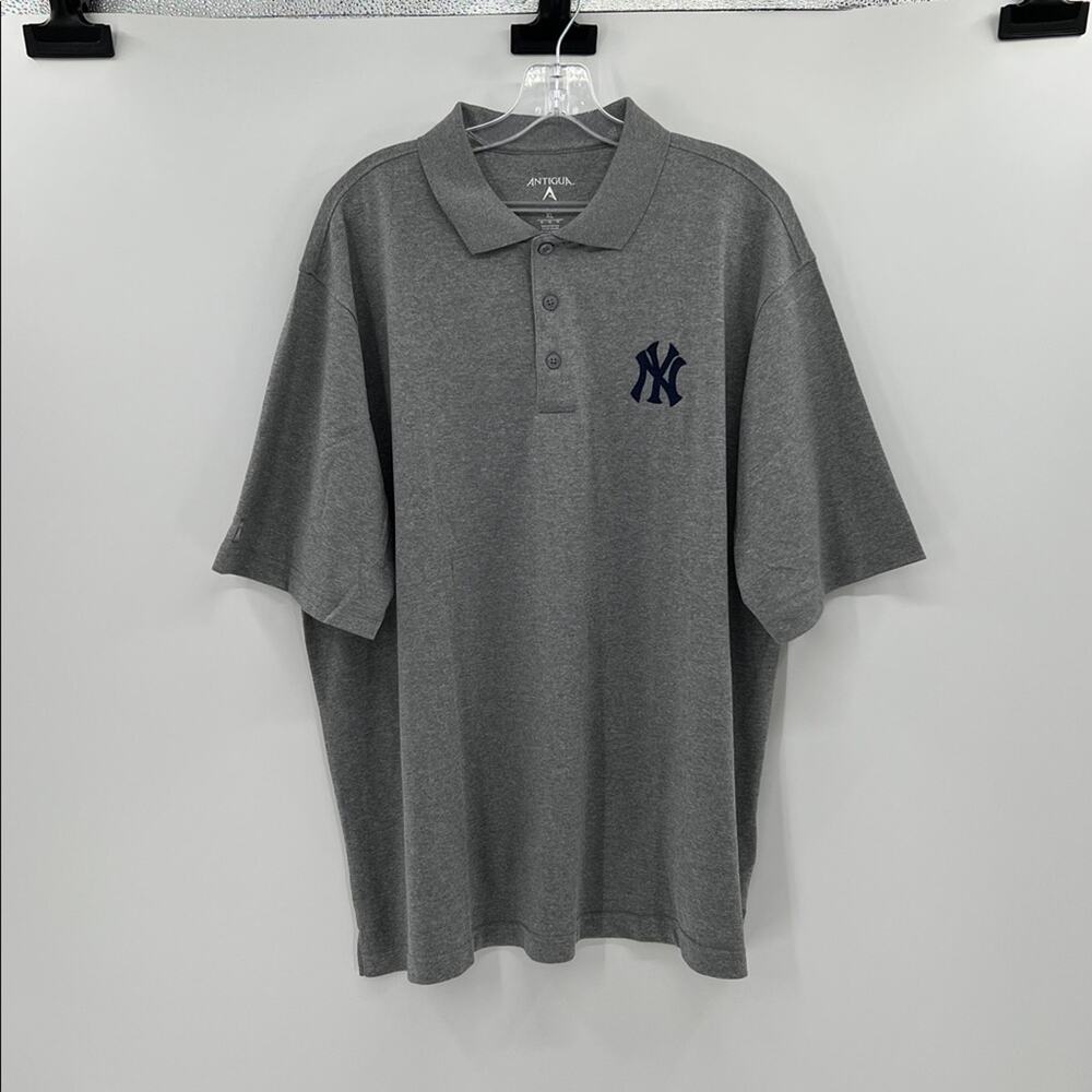 New York Yankees Antigua Men's Short Sleeve Performance Polo - Gray - XL - Picture 2 of 7